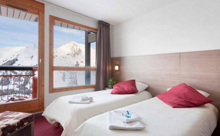 Hotel Les Melezes, Les Arcs, Twin Bedroom